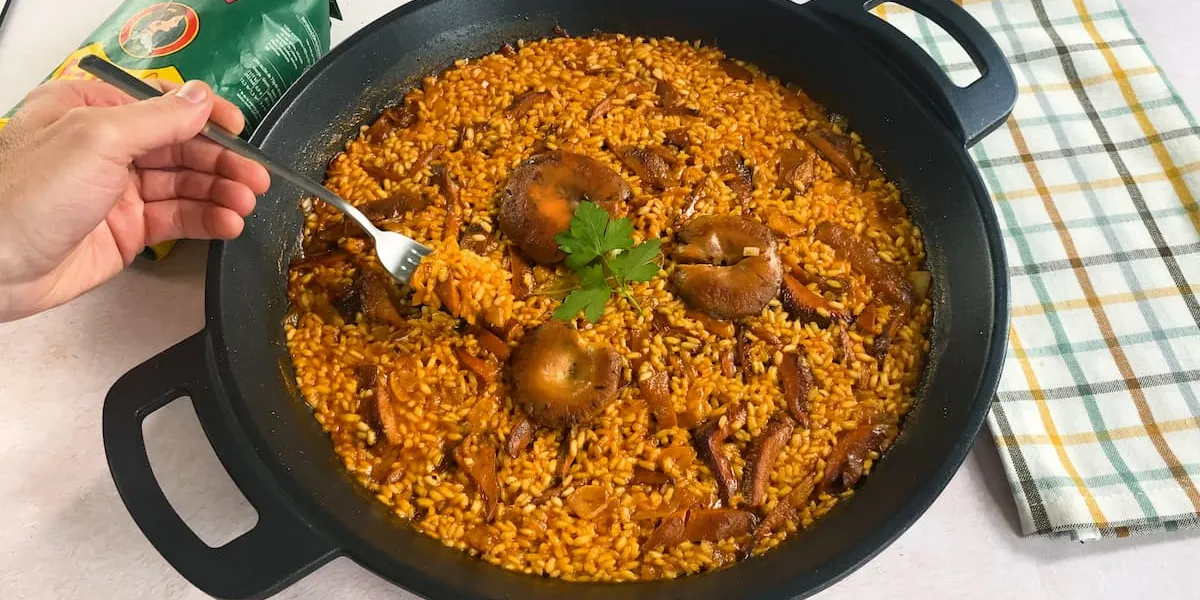 Arroz con Níscalos: Receta Fácil de Temporada