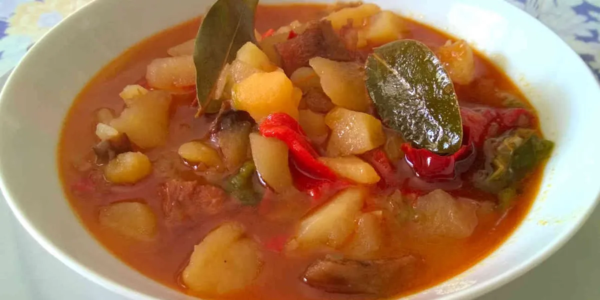 Patatas con Níscalos: Receta del Guiso Tradicional