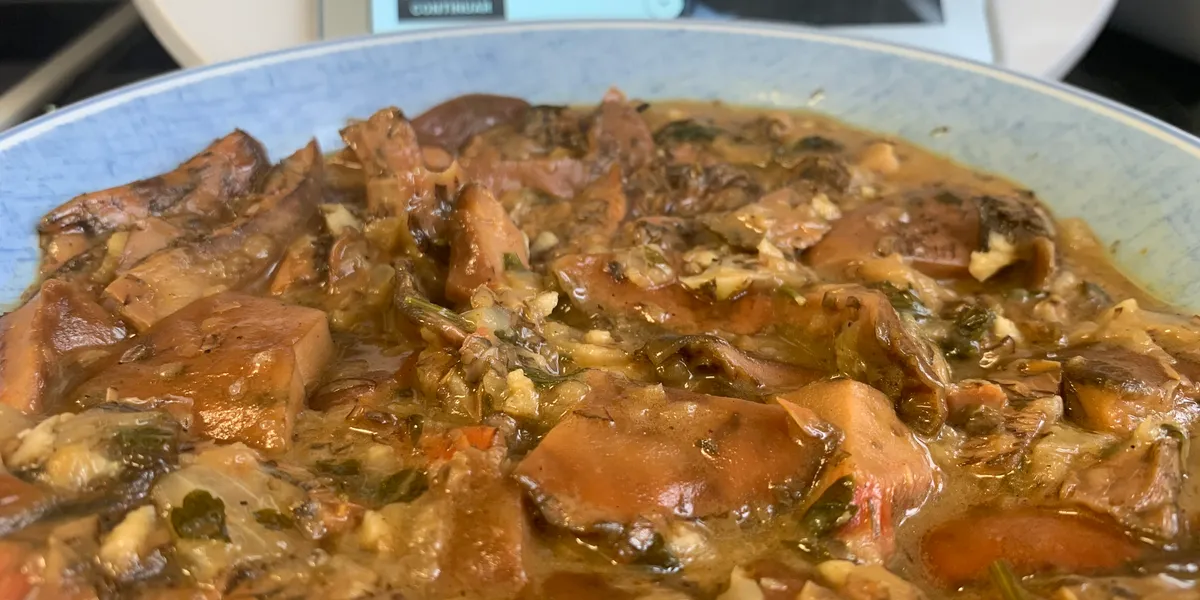 Níscalos Guisados: Receta del Guiso Tradicional de Setas